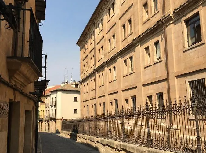 Serranos Centro Historico * סלאמנקה